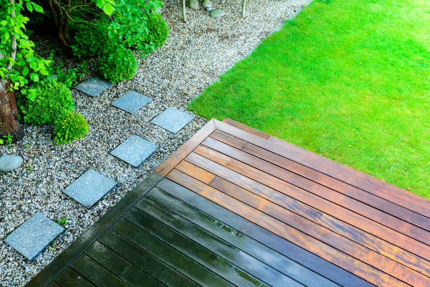 Best Sidewalk and Walkway Cleaning  in Redwood Valley, CA
